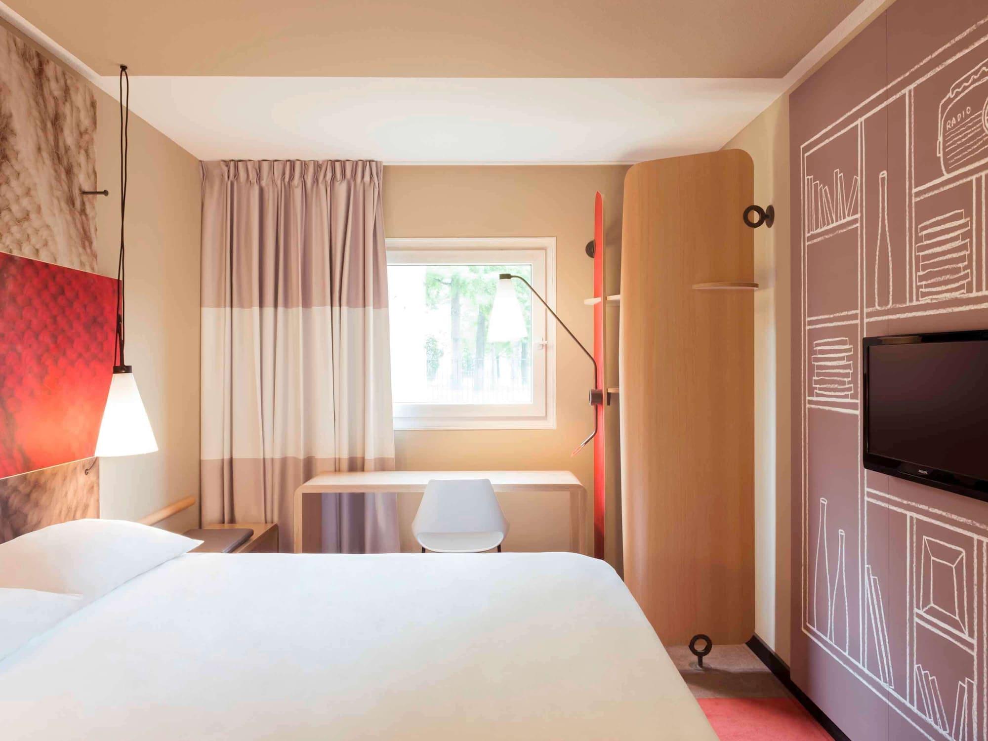 Hotel Ibis Lisboa Liberdade Bagian luar foto