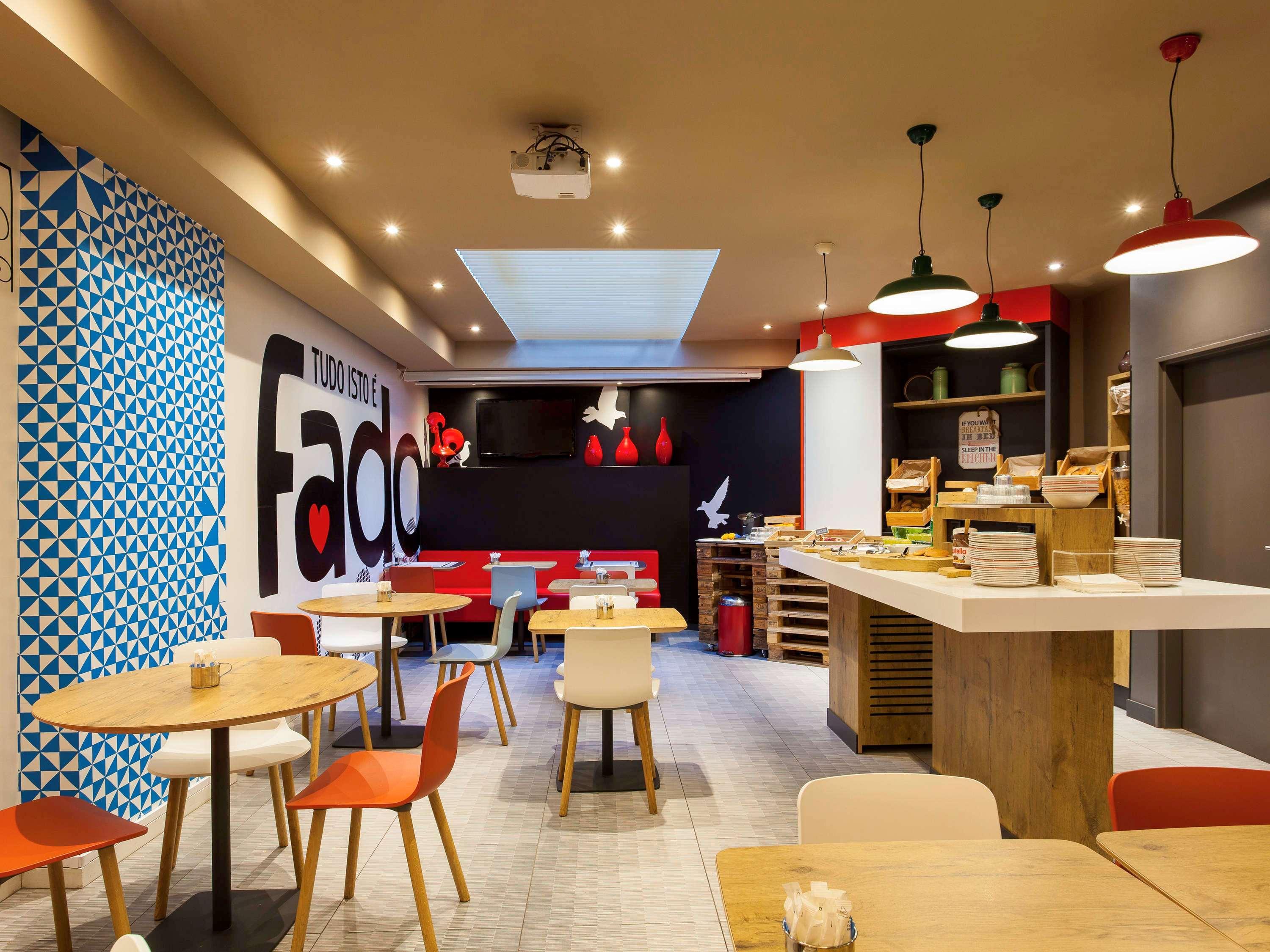 Hotel Ibis Lisboa Liberdade Bagian luar foto