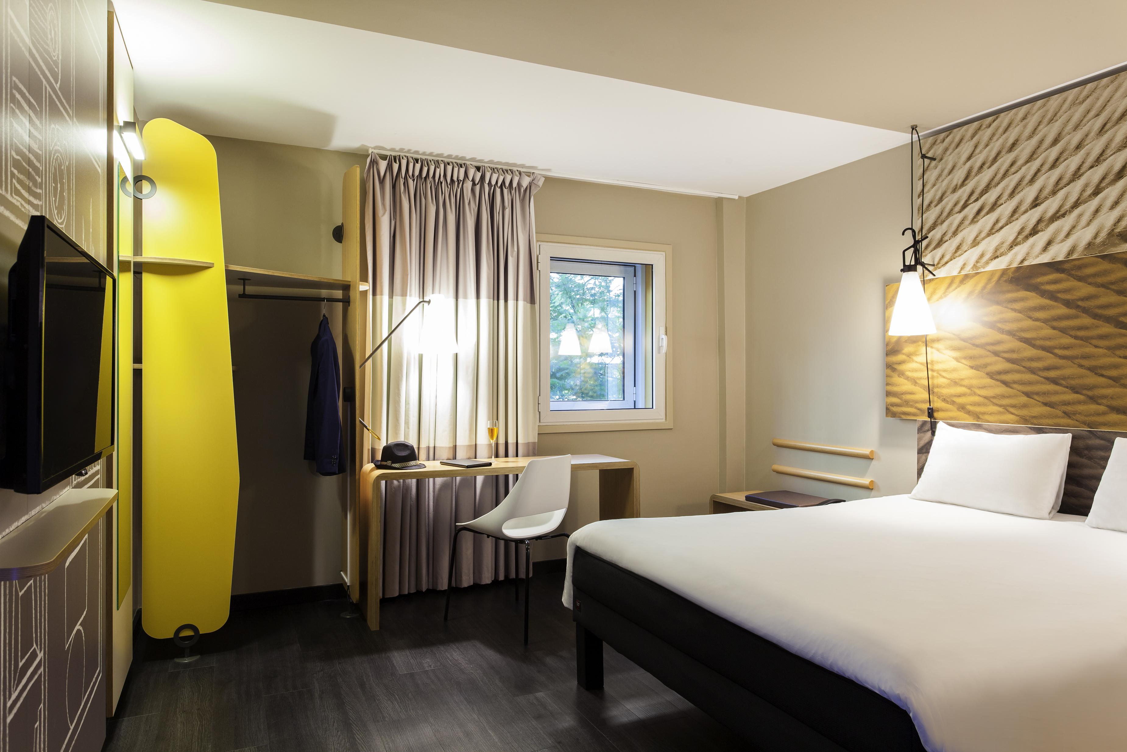 Hotel Ibis Lisboa Liberdade Bagian luar foto