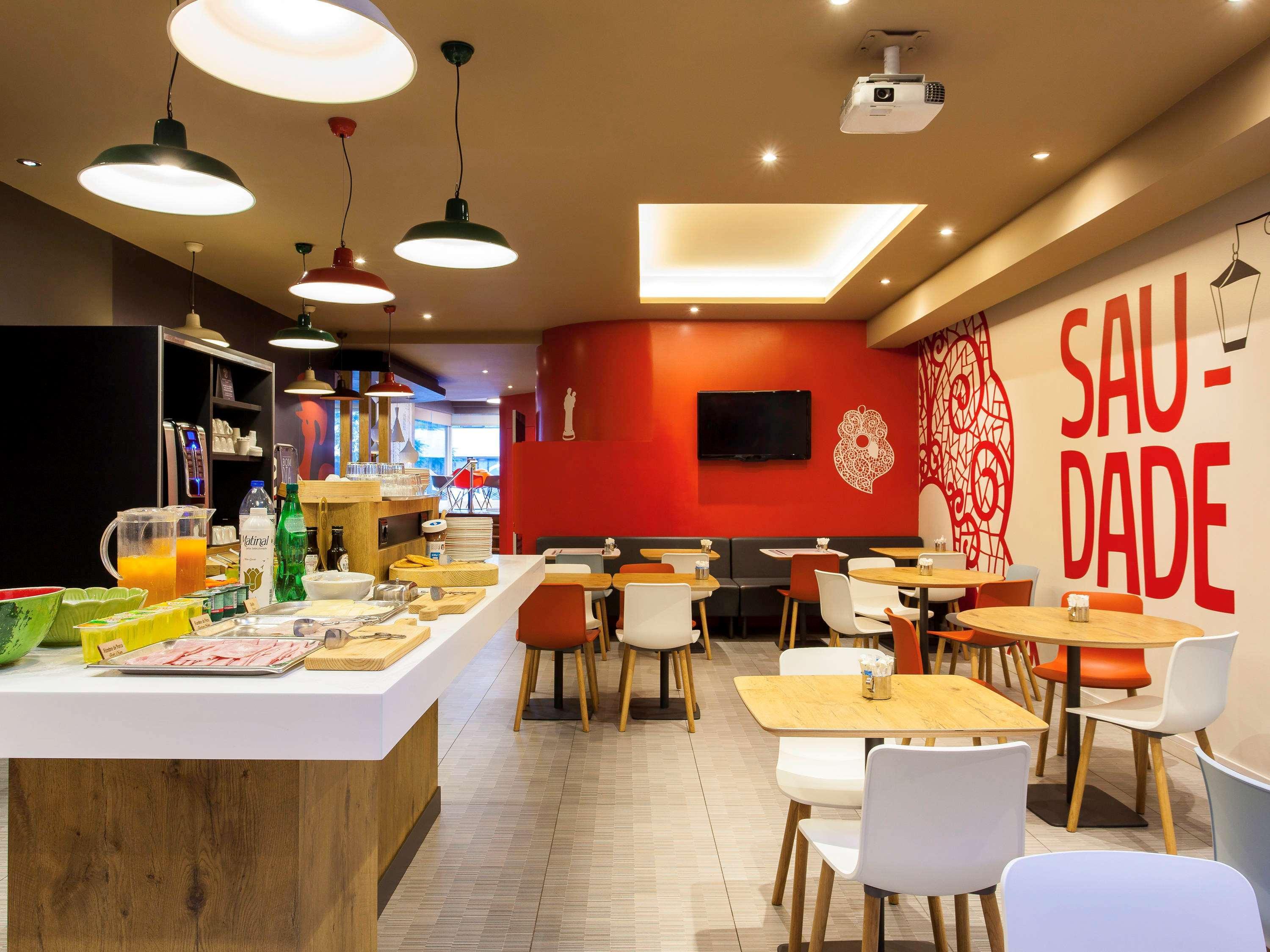 Hotel Ibis Lisboa Liberdade Bagian luar foto