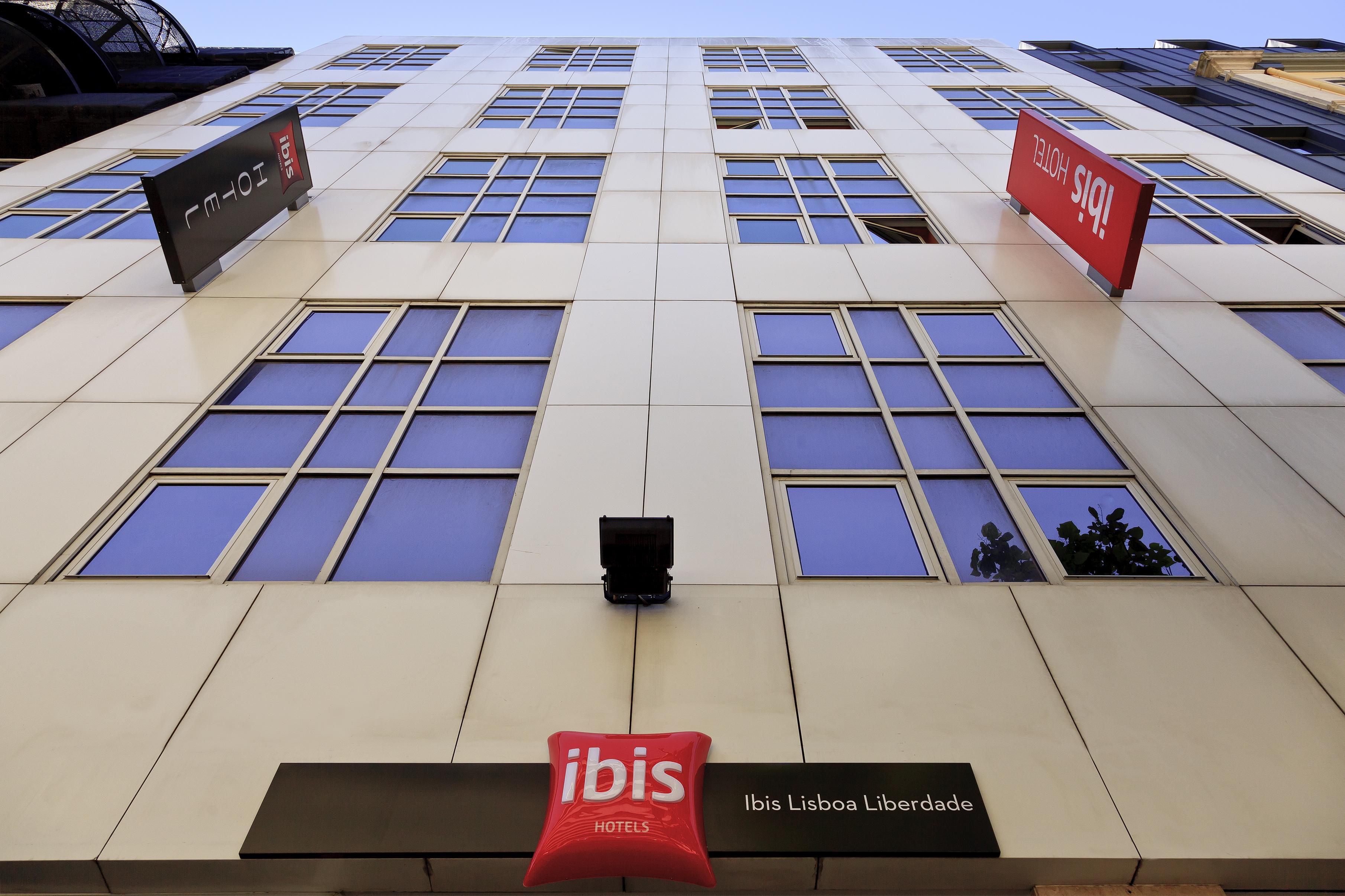 Hotel Ibis Lisboa Liberdade Bagian luar foto