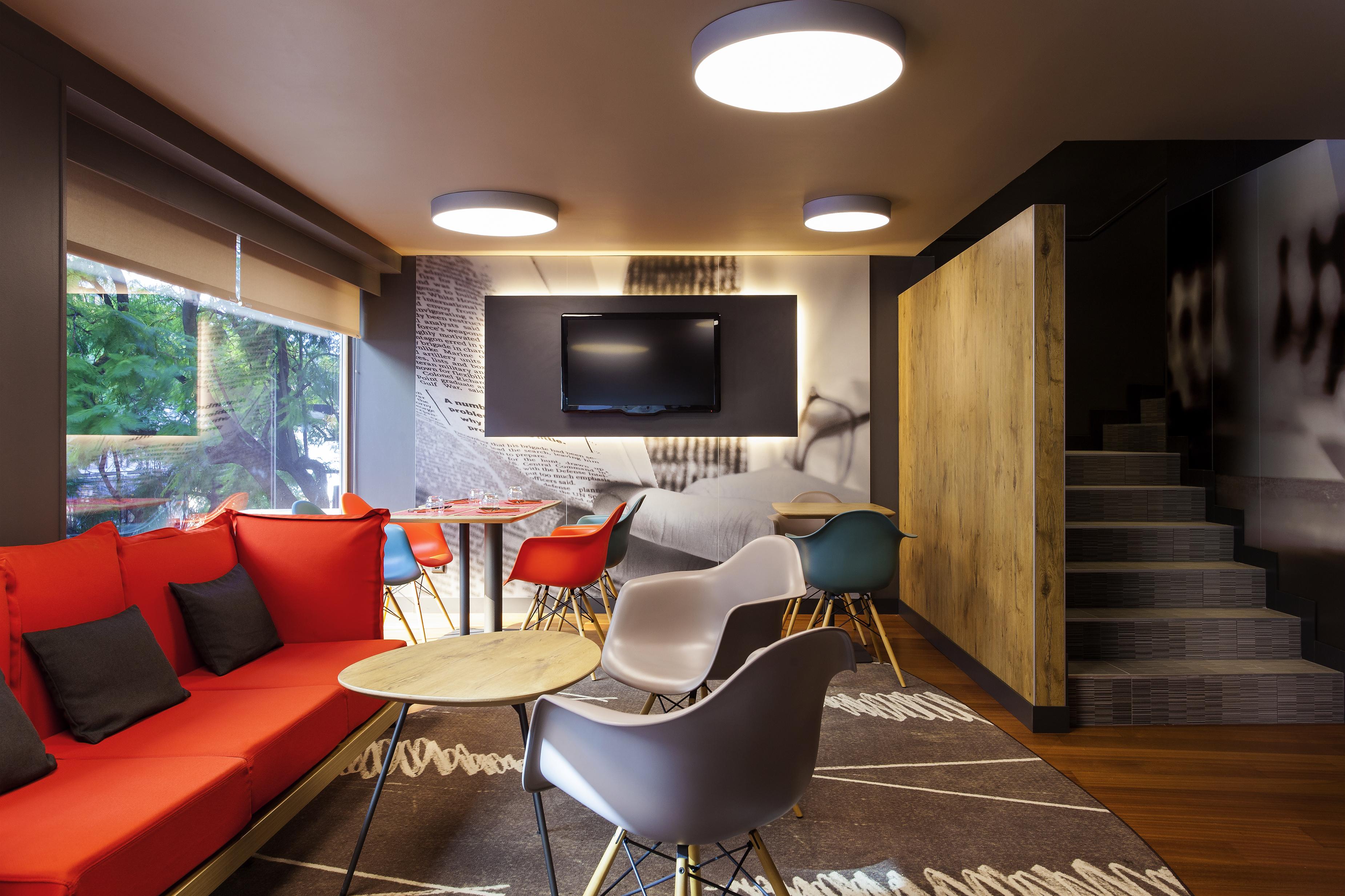 Hotel Ibis Lisboa Liberdade Bagian luar foto