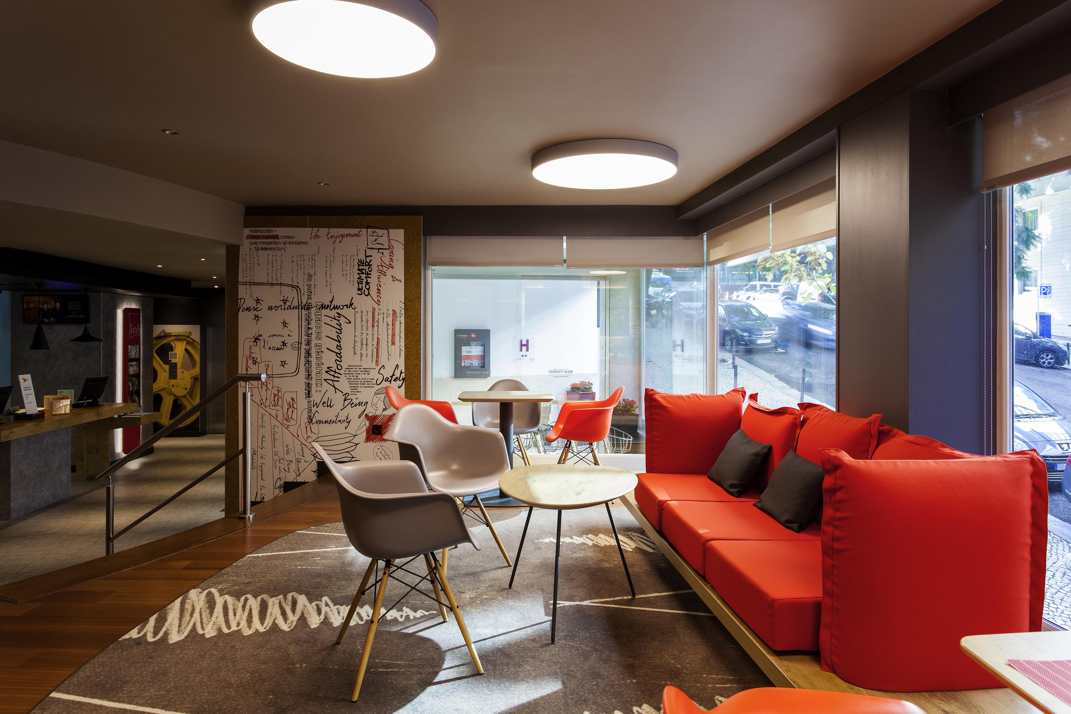 Hotel Ibis Lisboa Liberdade Bagian luar foto