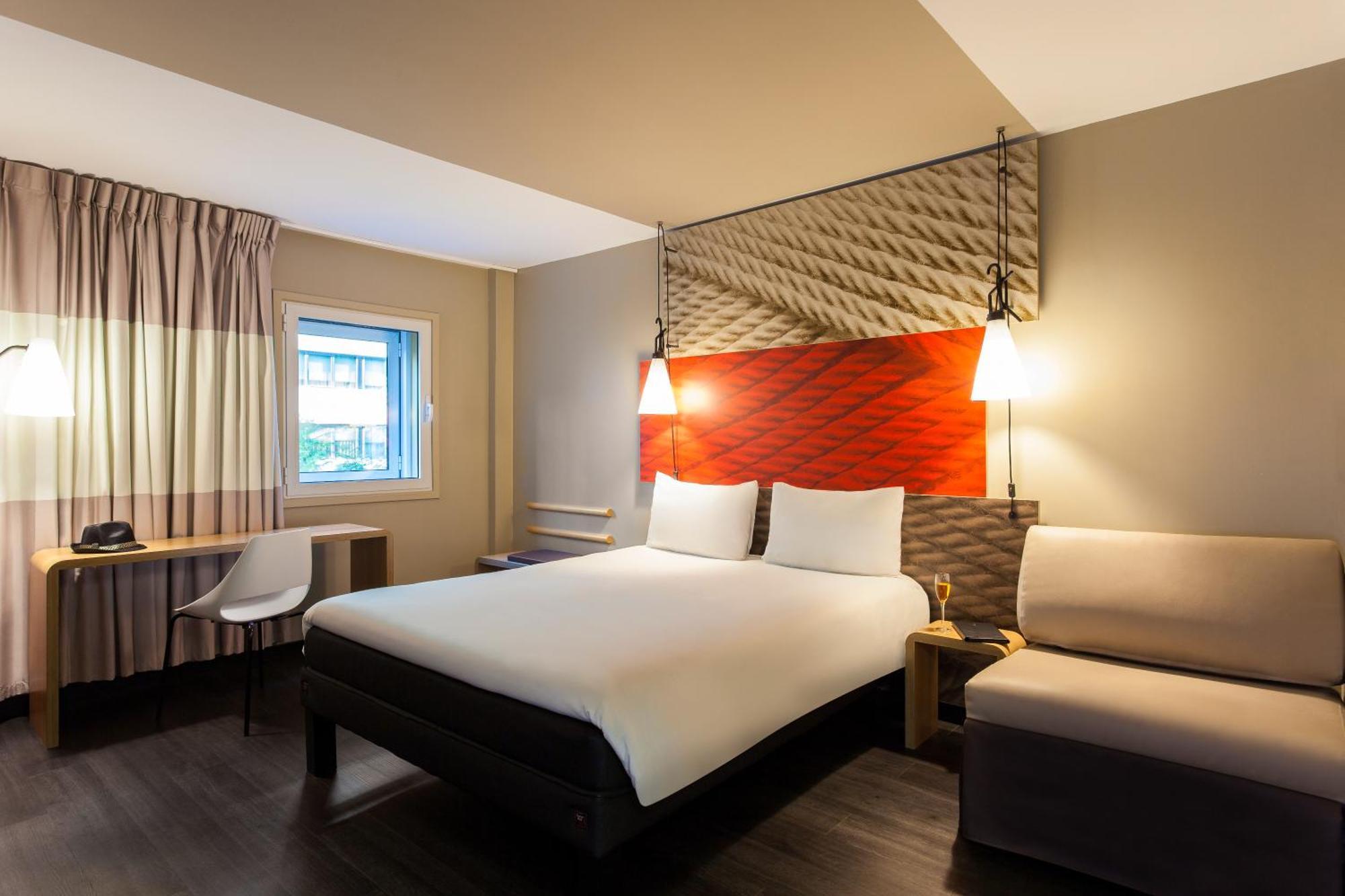 Hotel Ibis Lisboa Liberdade Bagian luar foto